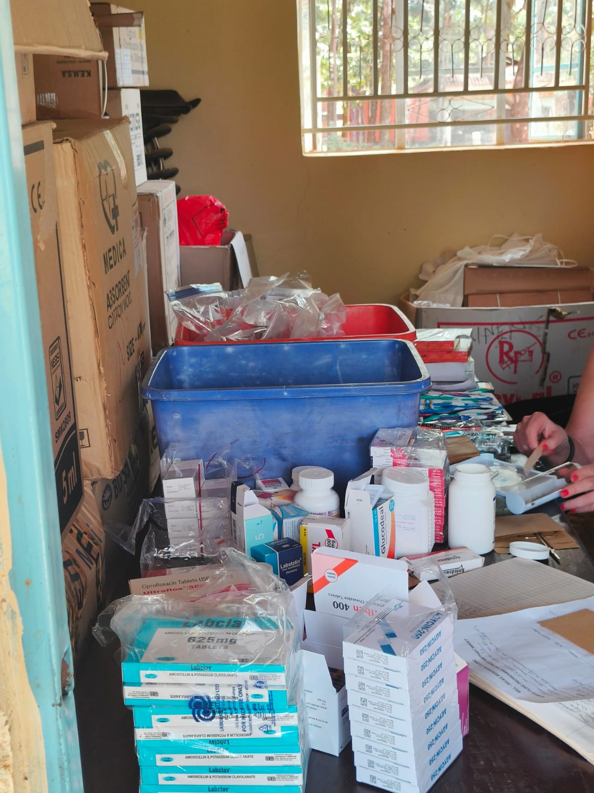 SHIP volunteer dispensing